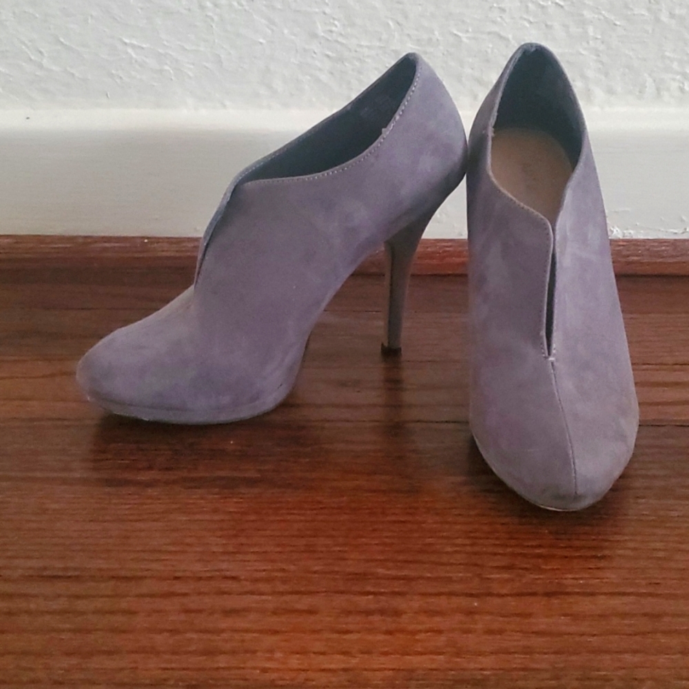 Apt 9 Bootie Heels Grey